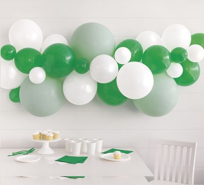 Balónová girlanda zeleno-biela 27ks
