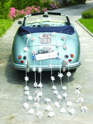 Girlandy s rozetami na svadobné auto biela 10ks 300cm